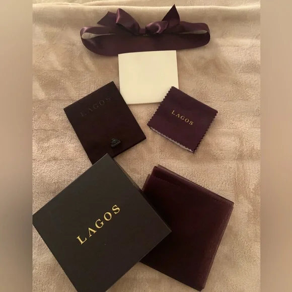 LAGOS Two Tone Cuff Bracelet. - Picture 6 of 7